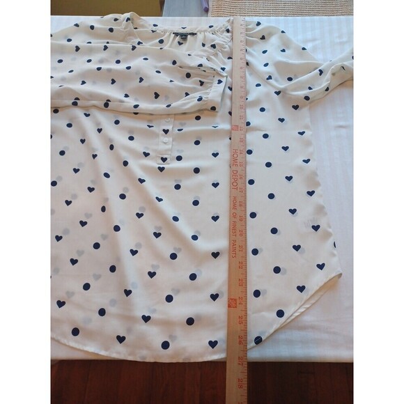Talbots navy ivory heart print blouse M classic office pullover polyester modest - Picture 7 of 9